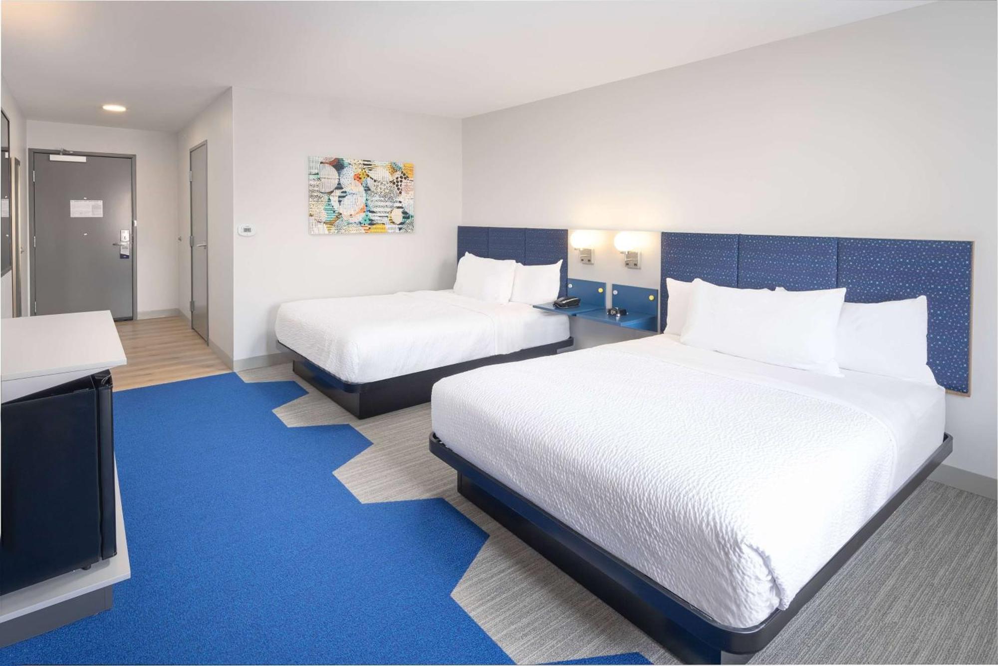 Microtel Inn & Suites By Wyndham Macedon Esterno foto